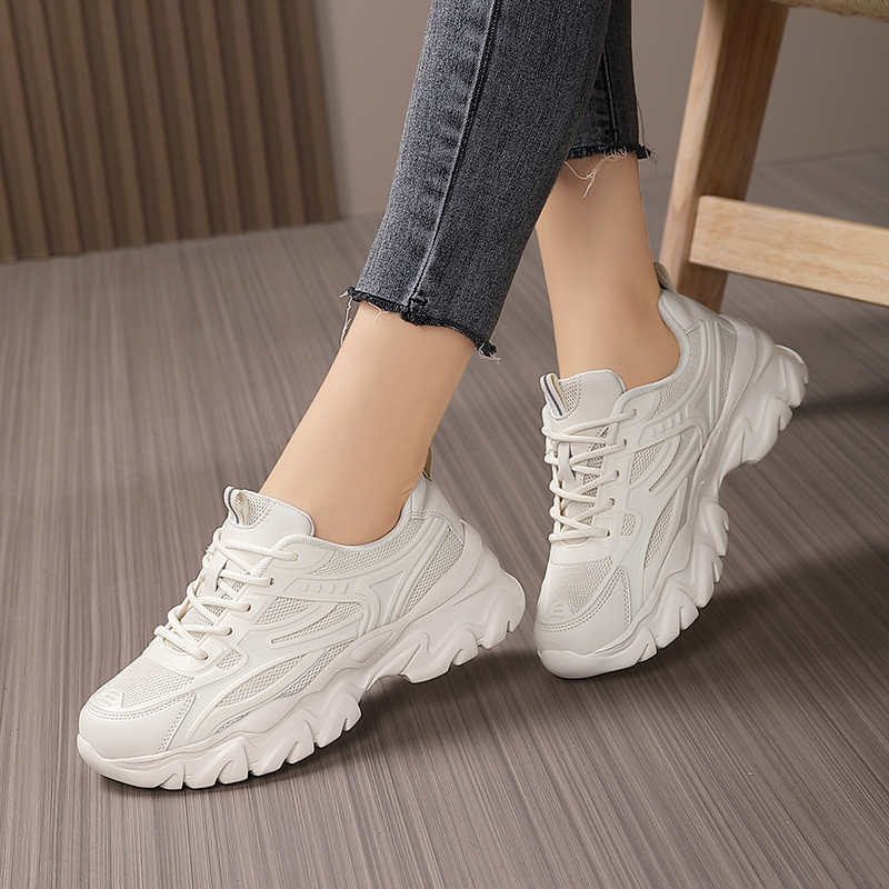 Plateau-Plattform Damenschuhe  – Luxury Lifestyle Brands Bewertung und Preis