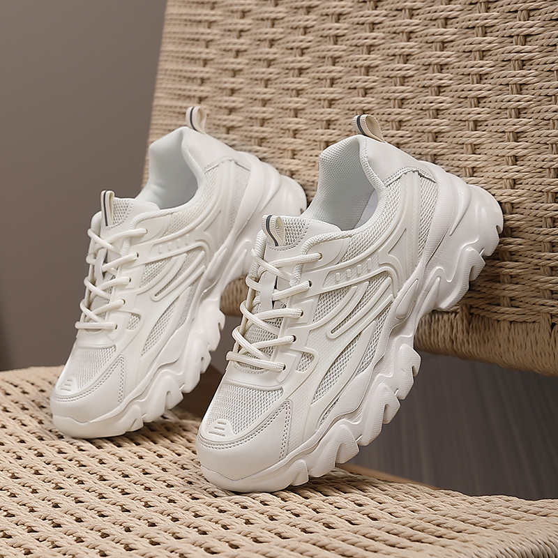 Plateau-Plattform Damenschuhe  – Luxury Lifestyle Brands Bewertung und Preis