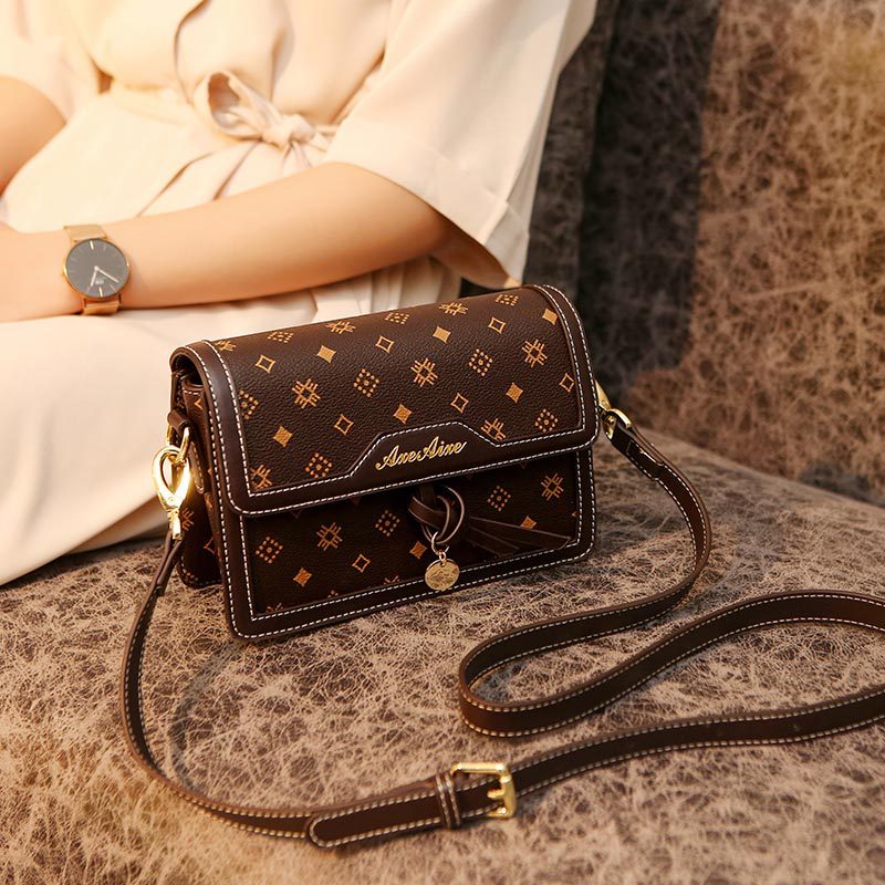 Luxuriöse, freihändige Designe – Luxury Lifestyle Handbags Bewertung und Preis